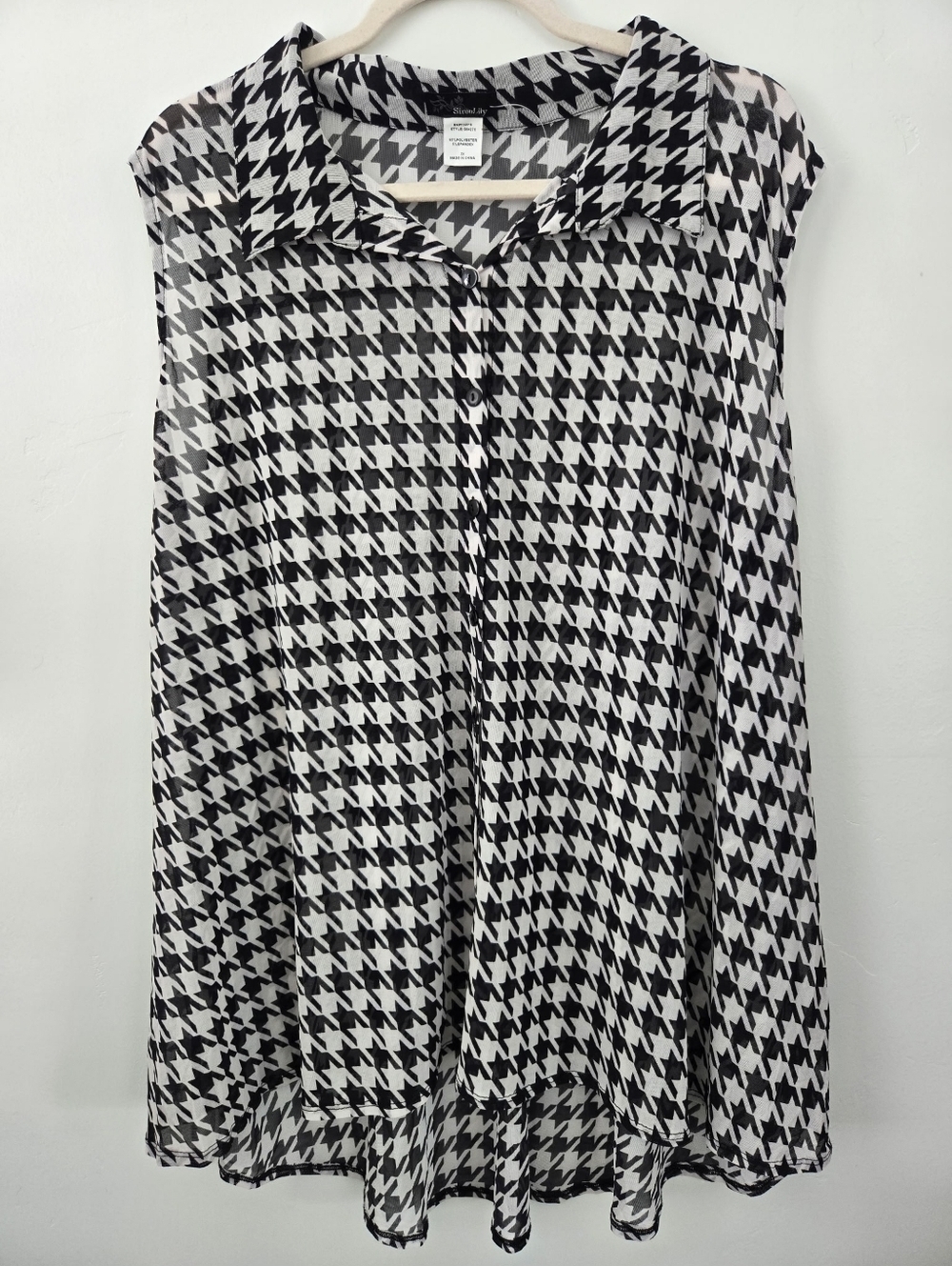 SirenLily Mesh Semisheer black white houndstooth button down sleeveless top 3X.